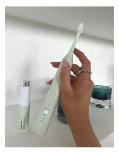 Cheap 🌟 GEM Electric Toothbrush In Light Green 🎉 -Philips Shop unnamed file 268